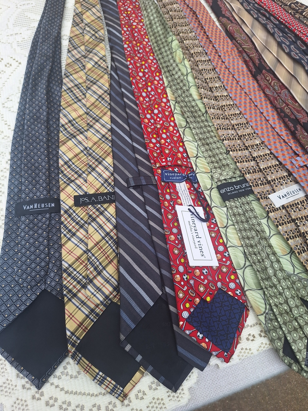Classic Multi-Pattern Men's Necktie Collection - Assorted Colors - Picture 6 of 7
